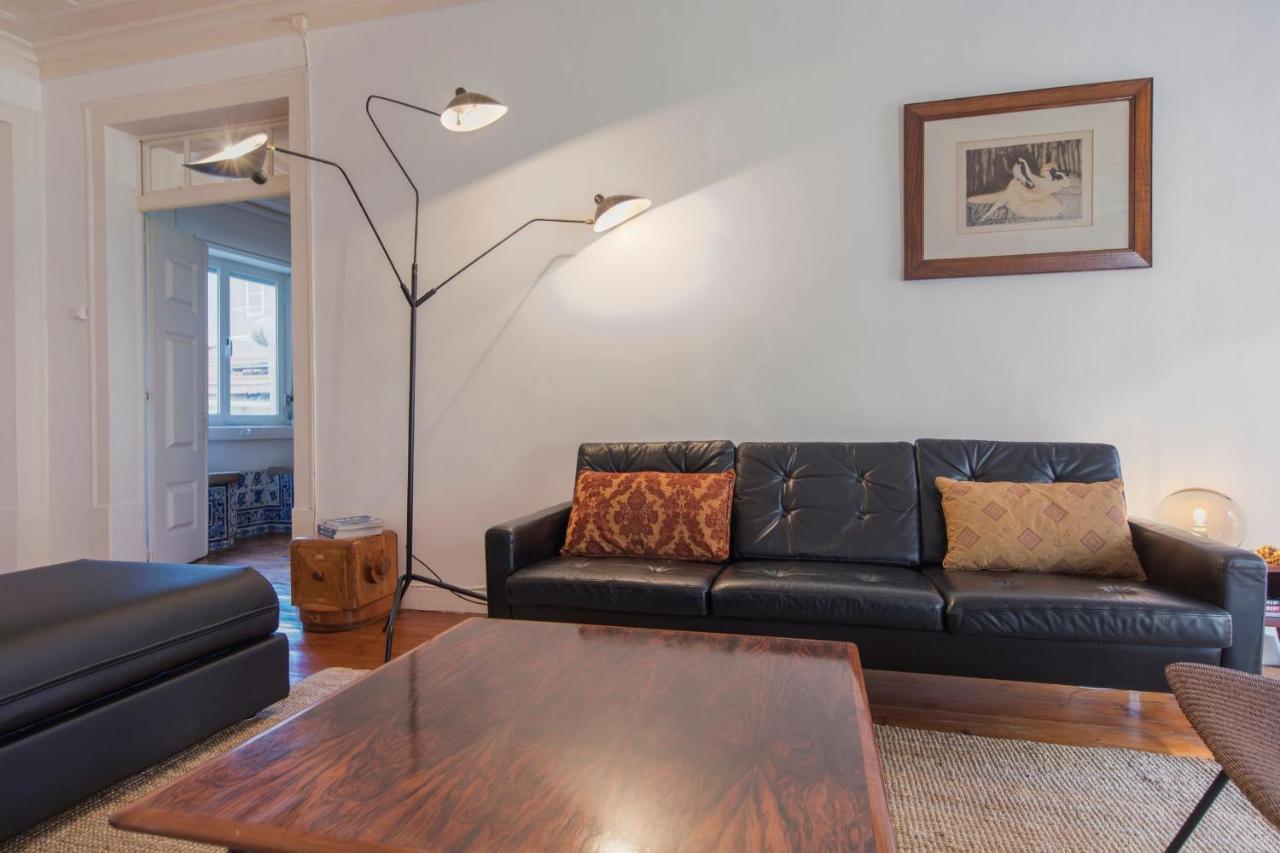 Lovelystay - Chiado 2 Bedroom Charm! Lisboa Kültér fotó