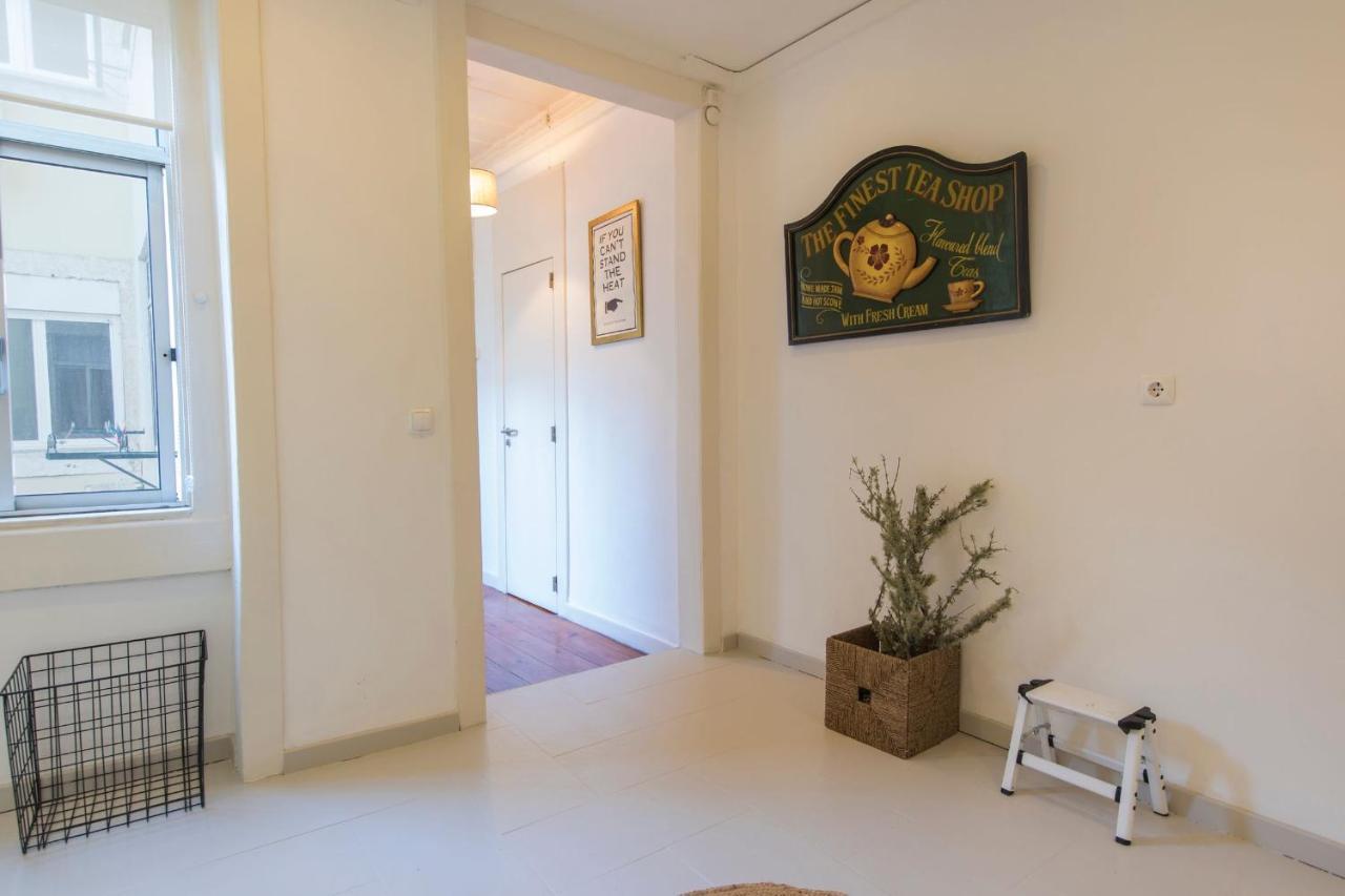 Lovelystay - Chiado 2 Bedroom Charm! Lisboa Kültér fotó