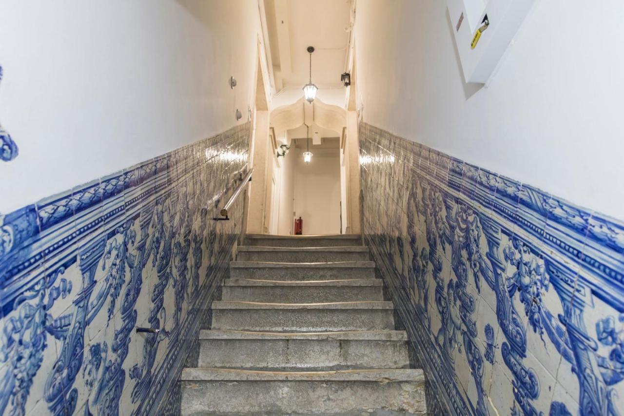 Lovelystay - Chiado 2 Bedroom Charm! Lisboa Kültér fotó