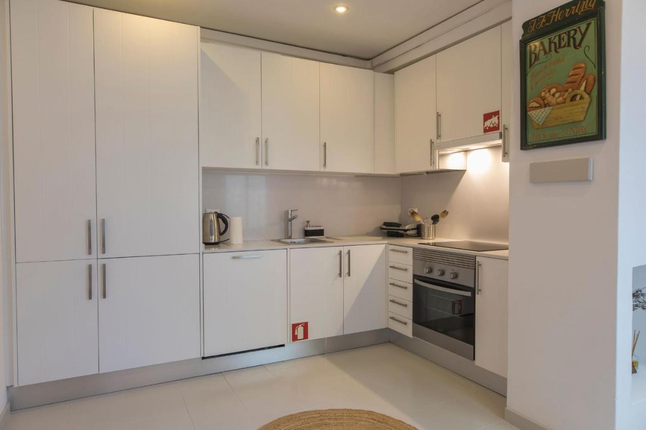 Lovelystay - Chiado 2 Bedroom Charm! Lisboa Kültér fotó